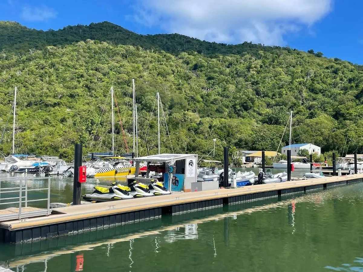Marina Paradis, Sublime Duplex 5 Minutes From The Beach Villa Anse Marcel Semesterbostad